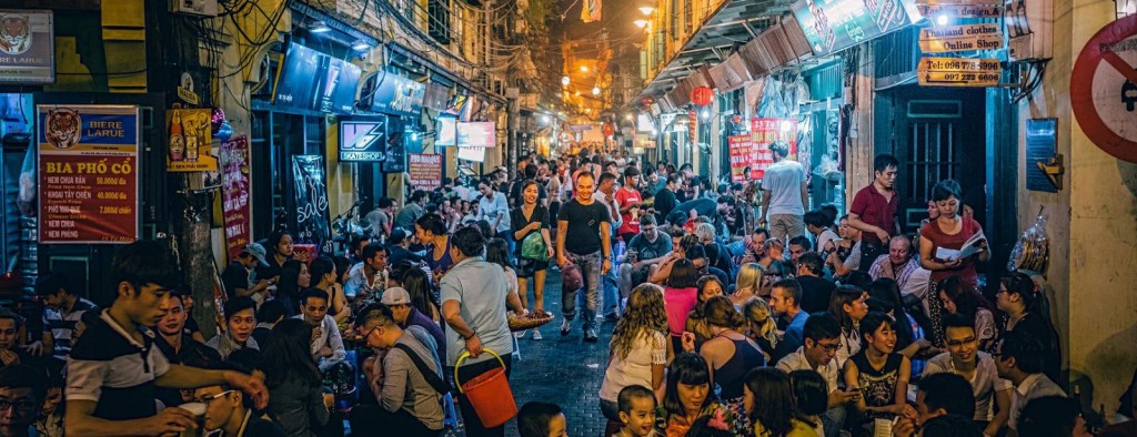 Hanoi-trip-Hanoi-street-food